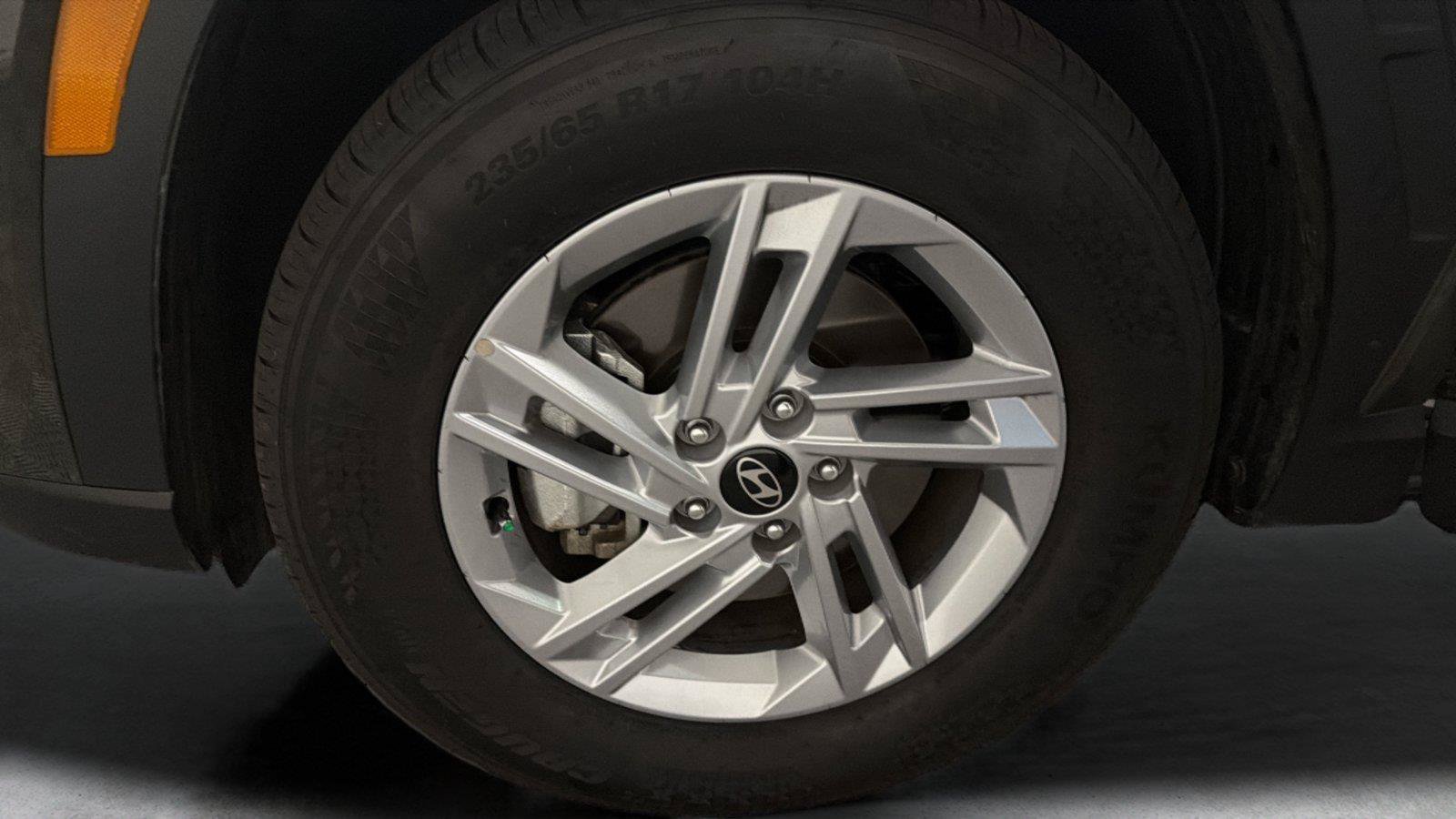 Used 2026 Hyundai Tucson SE FWD image 24
