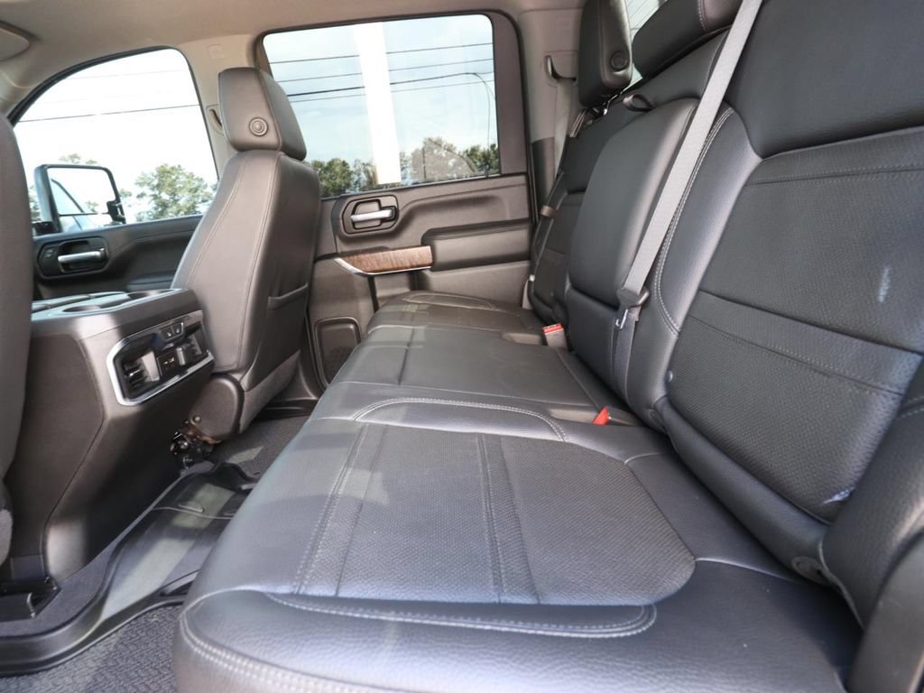 Used 2021 GMC Sierra 2500 Denali w/ Denali Black Diamond Edition AWD/4WD image 13