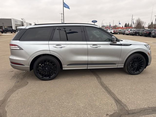 Used 2024 Lincoln Aviator Reserve w/ Jet Package image 11