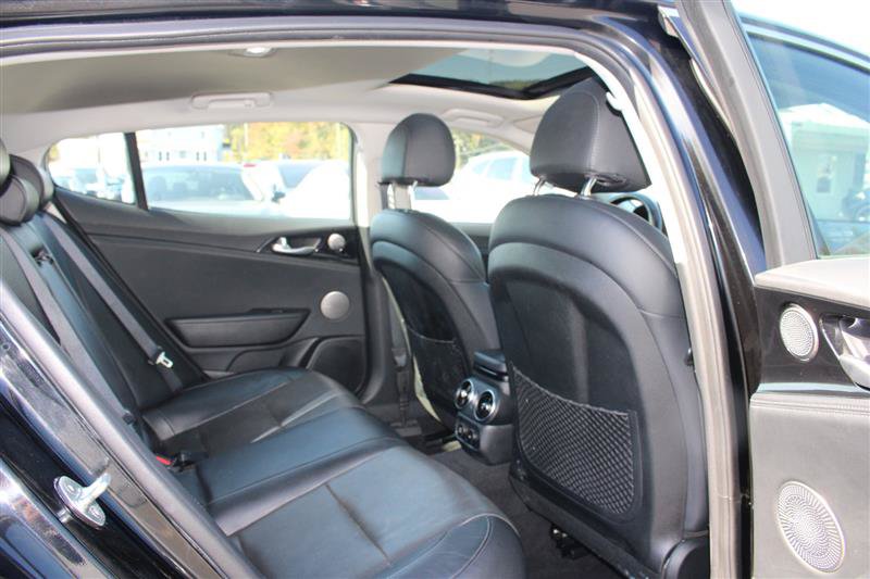 Used 2018 Kia Stinger Premium AWD/4WD image 13
