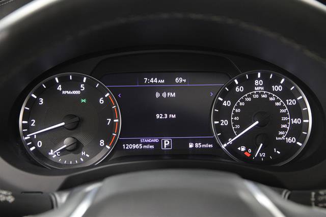 Used 2019 INFINITI QX50 Luxe w/ Cargo Package AWD/4WD image 8