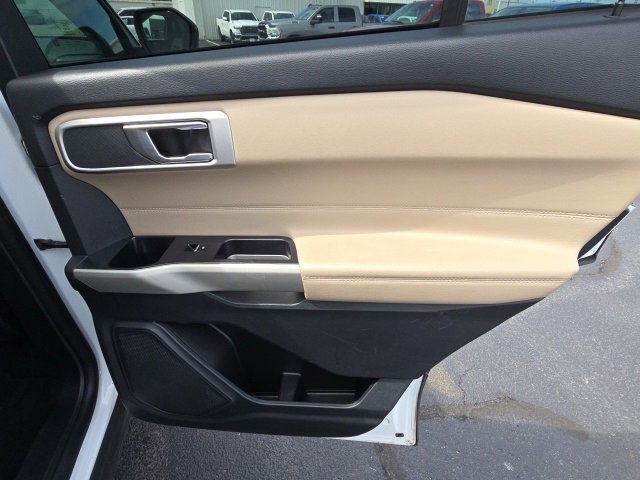 Used 2022 Ford Explorer XLT w/ Equipment Group 202A image 47