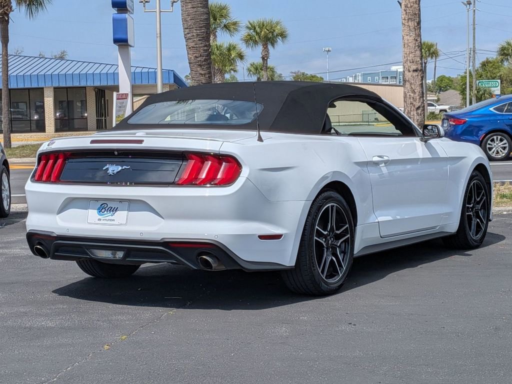 Used 2022 Ford Mustang Premium image 5