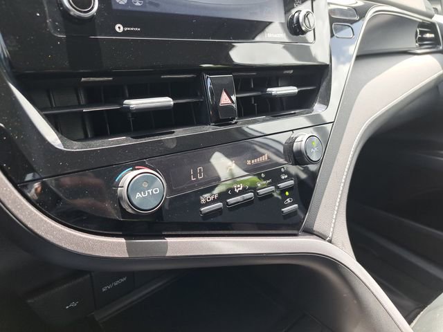 Used 2021 Toyota Camry SE w/ Convenience Package image 22