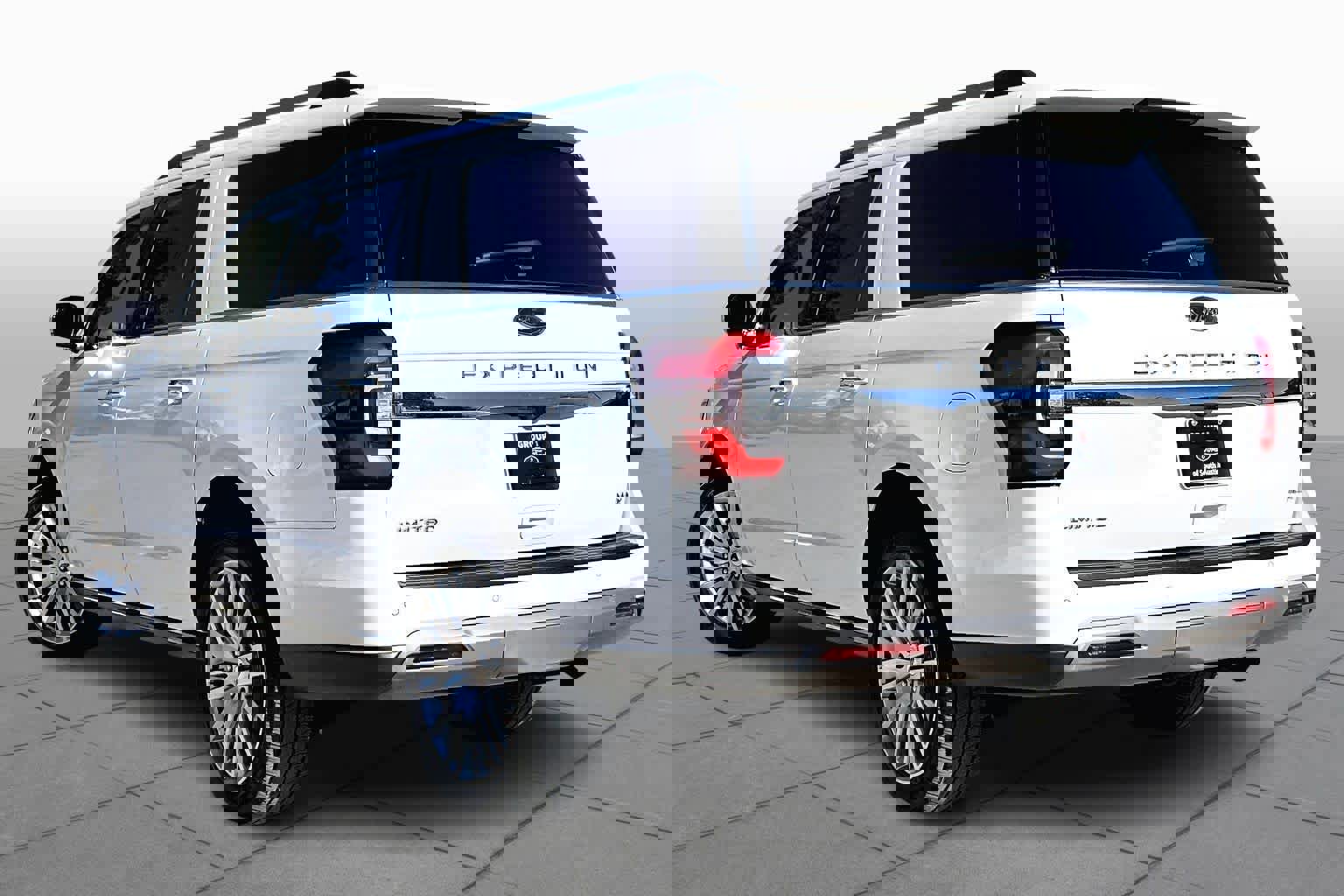 Used 2024 Ford Expedition Max Limited image 11