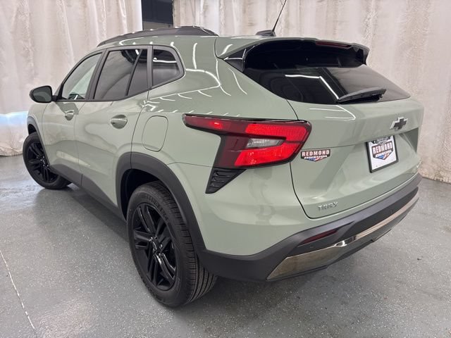 New 2026 Chevrolet Trax ACTIV w/ Sunroof Package FWD image 6