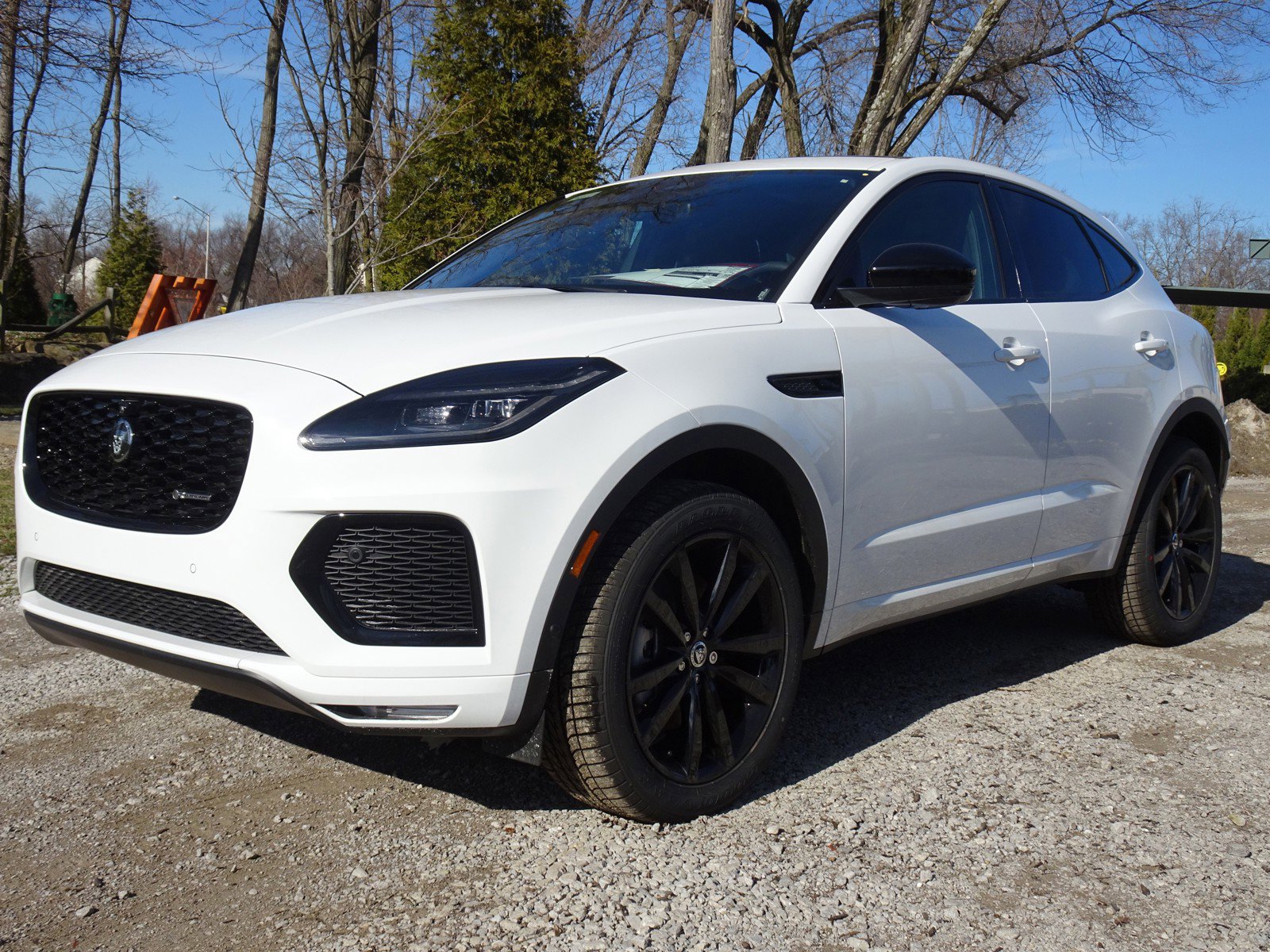 New 2024 Jaguar E-PACE R-Dynamic SE image 8