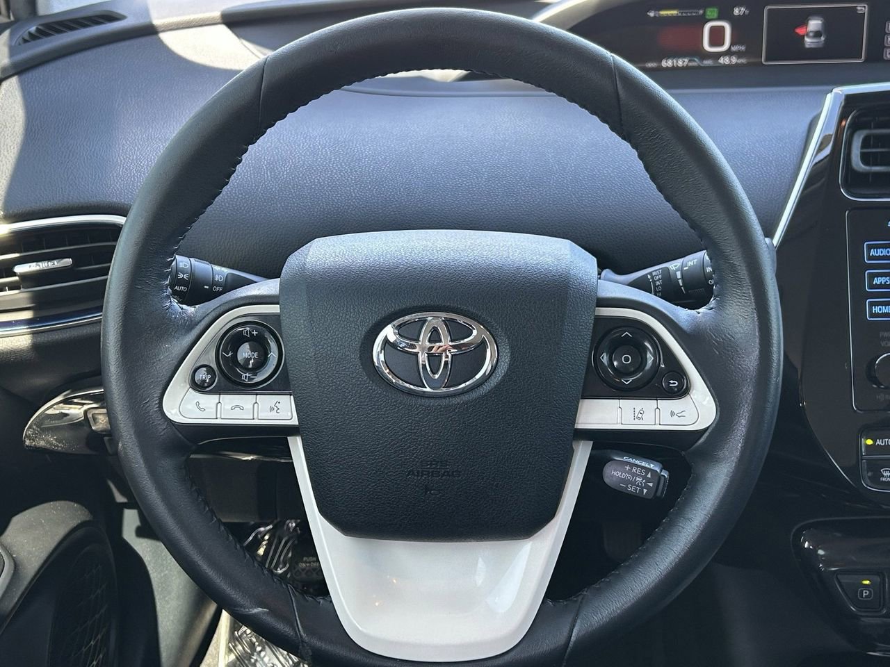 Used 2016 Toyota Prius Three Touring w/ Preferred Accessory Package FWD image 24