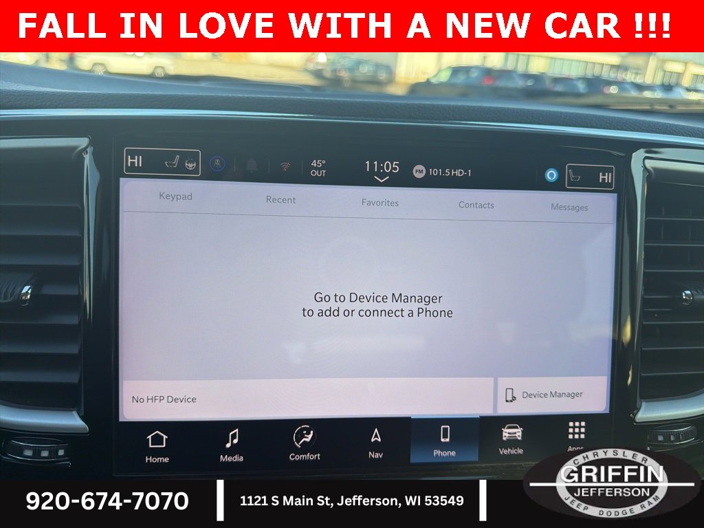 Used 2024 Chrysler Pacifica Select image 25