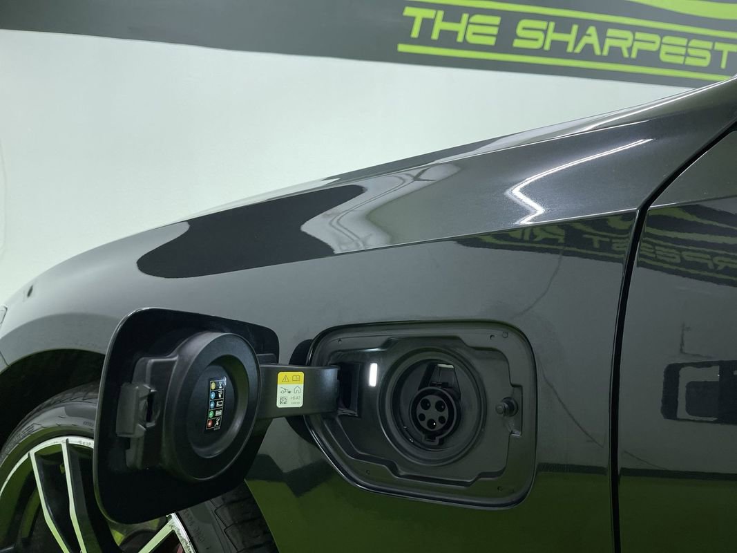 Used 2022 BMW 330e xDrive w/ M Sport Package image 14