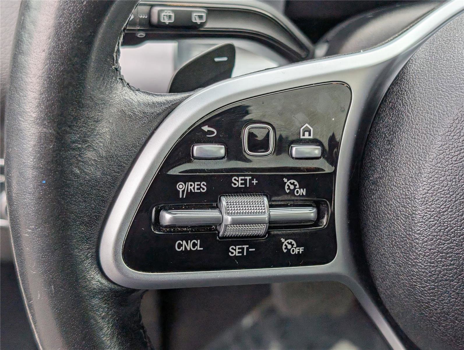 Used 2021 Mercedes-Benz GLB 250 4MATIC image 23