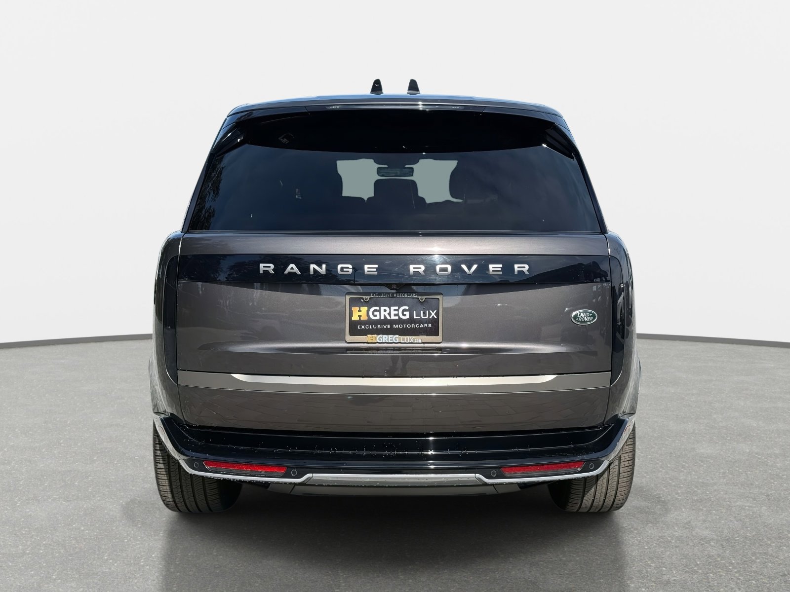 Used 2022 Land Rover Range Rover Long Wheelbase SE image 4