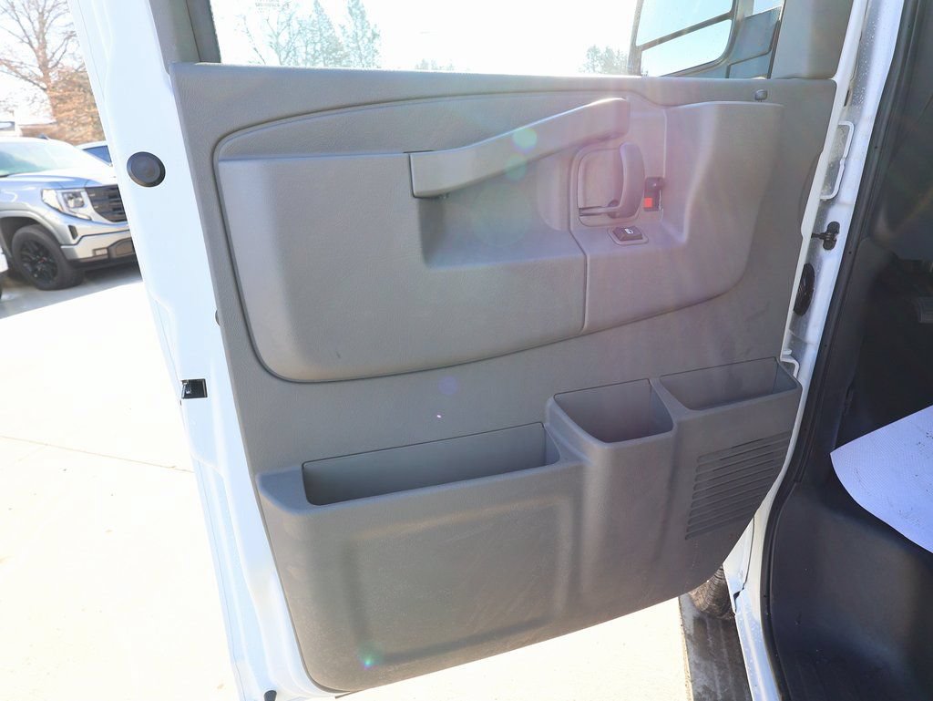 New 2025 Chevrolet Express 2500 w/ Driver Convenience Package RWD image 11