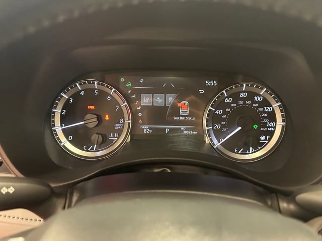 Used 2023 Toyota Highlander LE AWD/4WD image 19