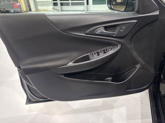 Used 2023 Chevrolet Malibu LT image 11