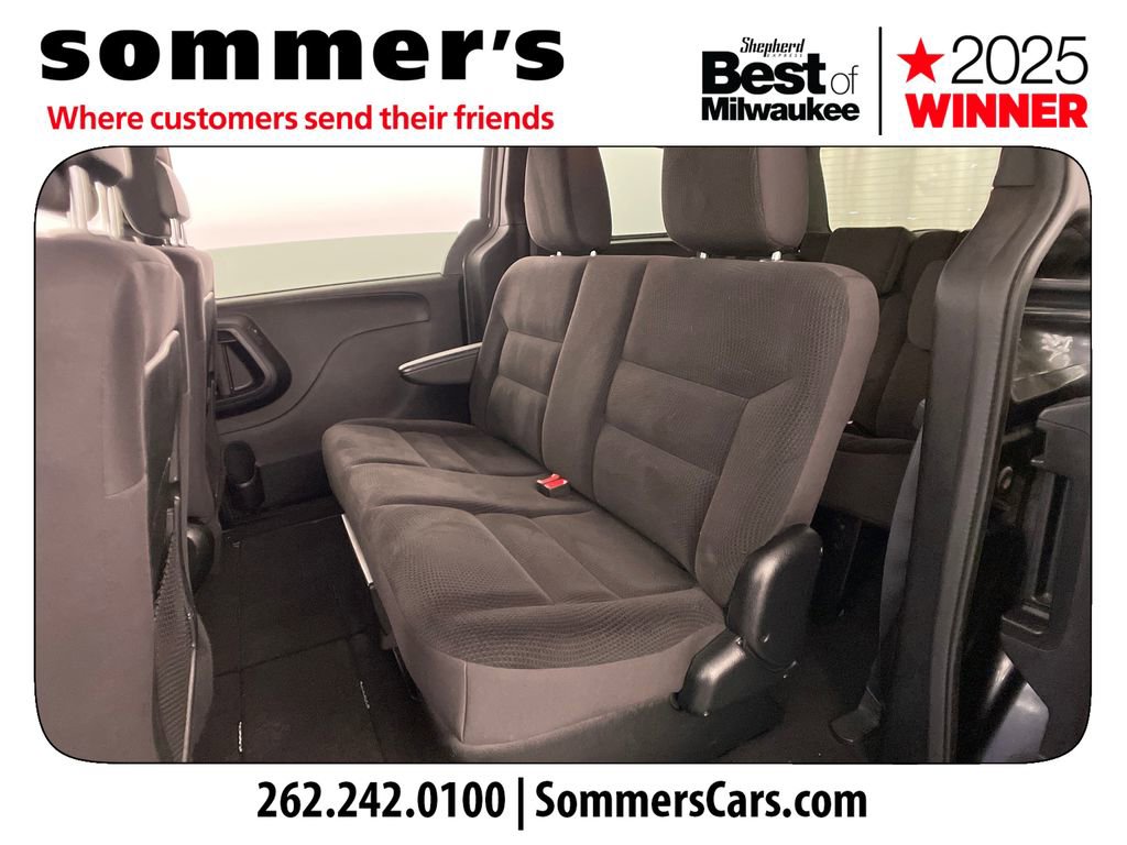 Used 2018 Dodge Grand Caravan SE image 22