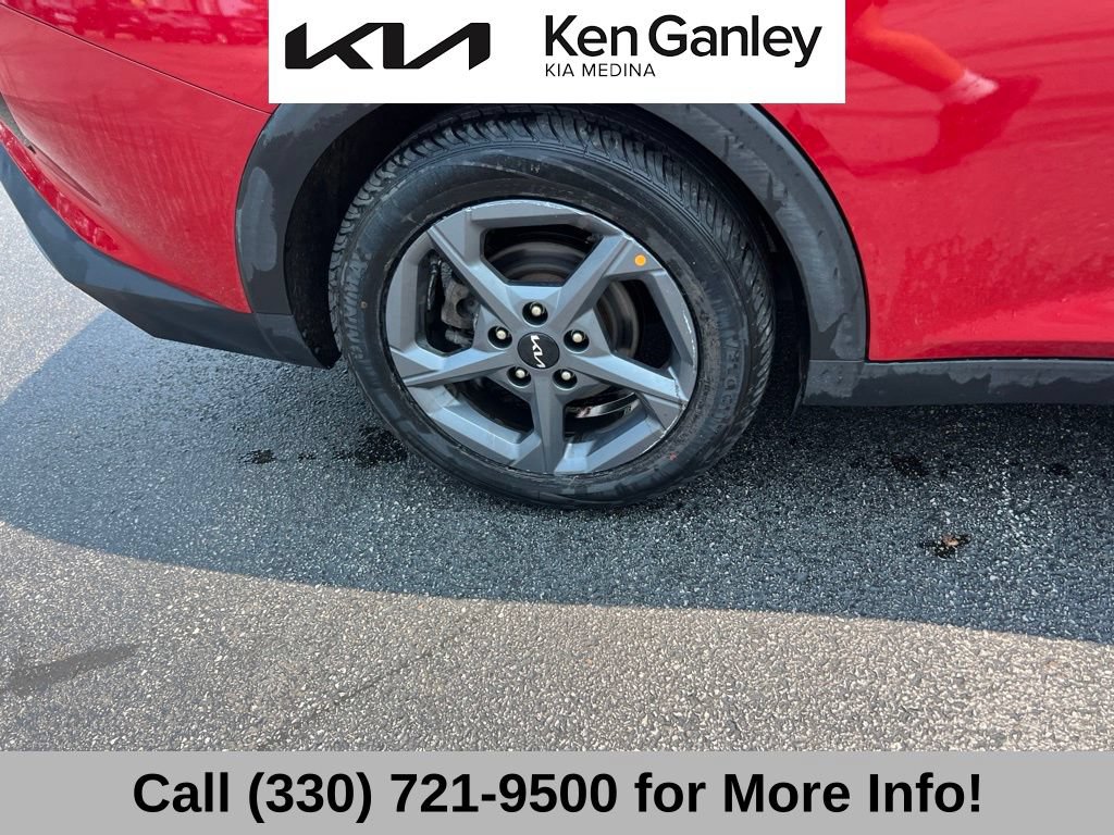 Certified 2025 Kia K4 FWD image 23