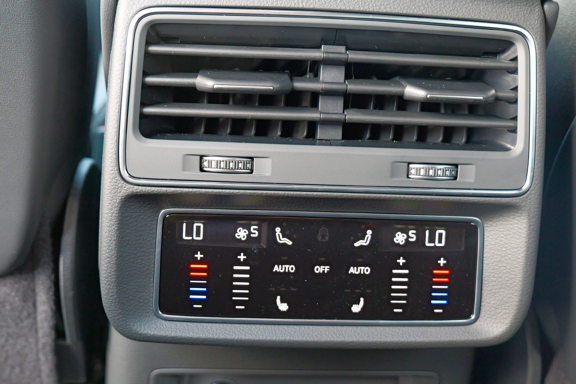 New 2025 Audi Q8 Premium Plus image 41