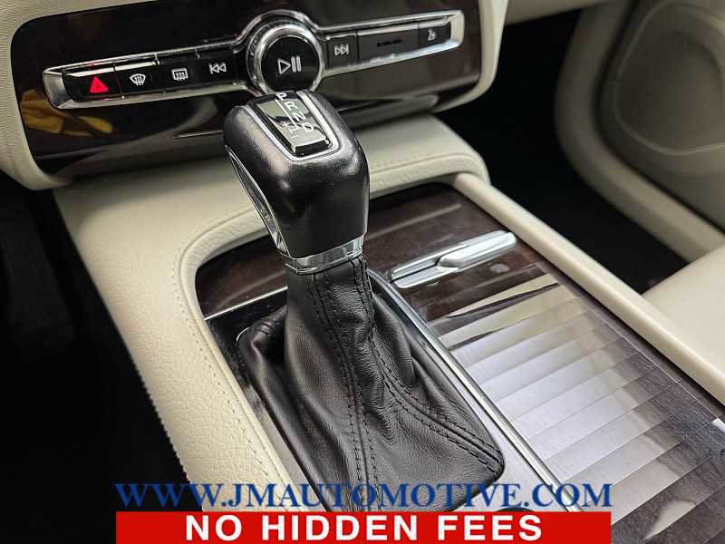 Used 2019 Volvo XC90 T6 Momentum w/ Advanced Package AWD/4WD image 36