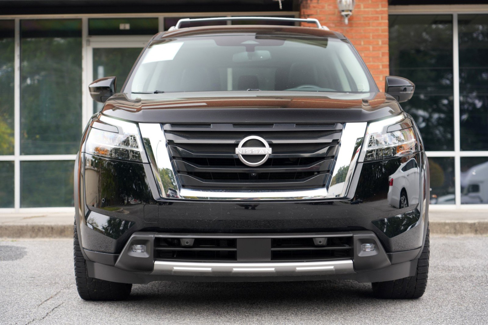 Used 2022 Nissan Pathfinder SL w/ SL Premium Package FWD image 6