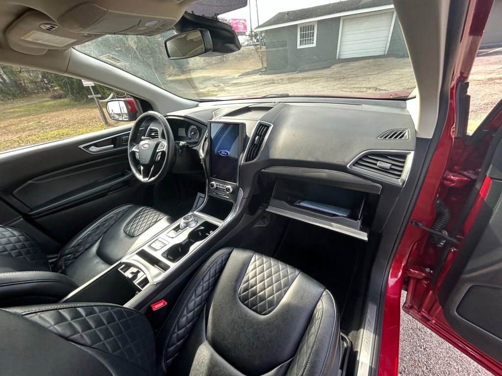 Used 2024 Ford Edge Titanium image 26