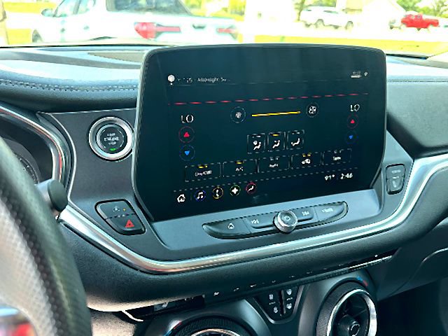 Used 2026 Chevrolet Blazer LT FWD image 26