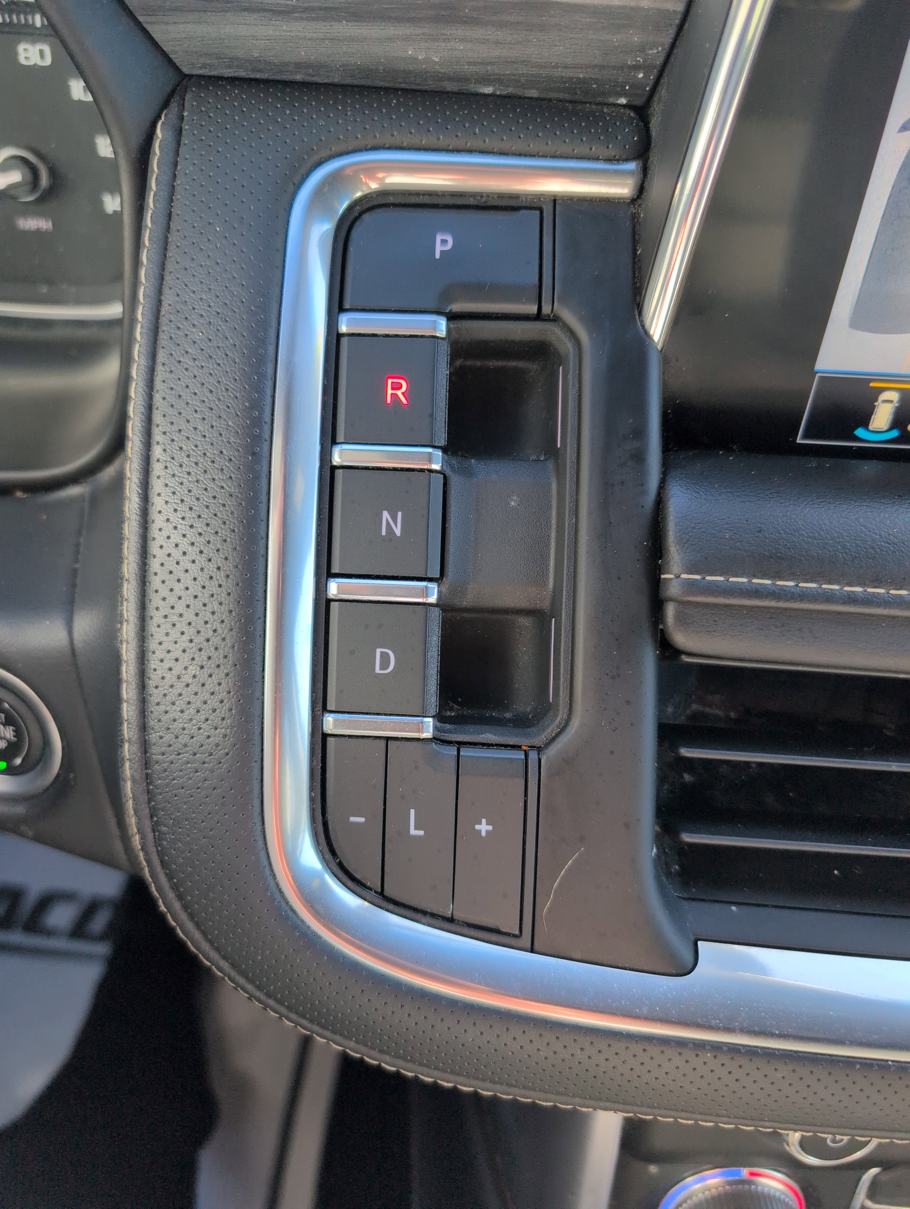 Used 2021 GMC Yukon XL SLT w/ SLT Luxury Plus Package image 27