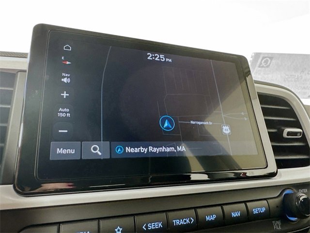 New 2025 Hyundai Venue Limited image 12