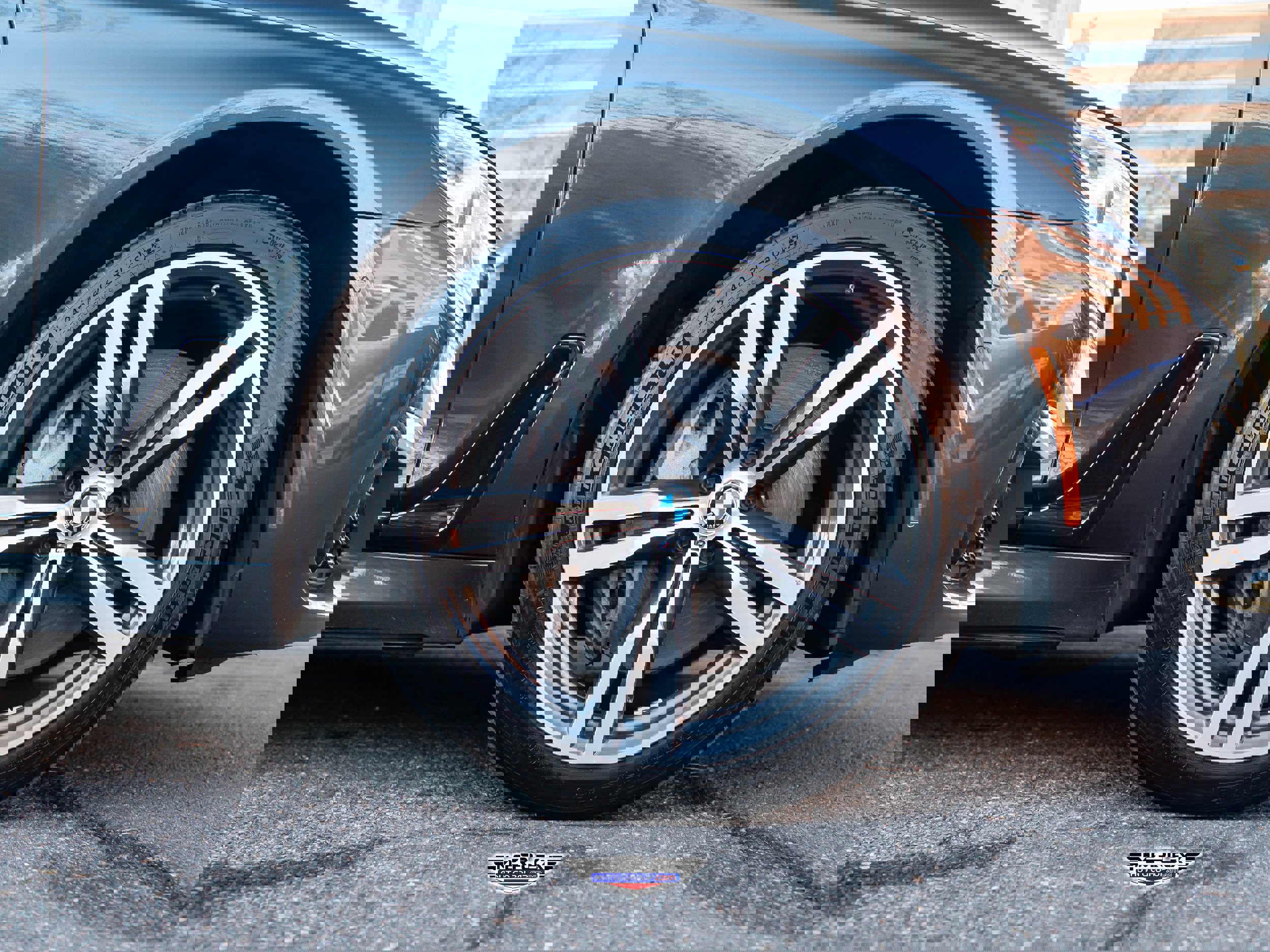 Used 2019 BMW 750i xDrive w/ Executive Package image 9