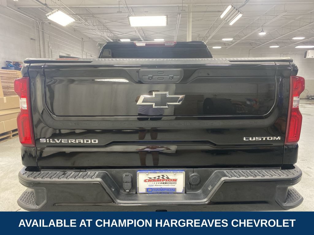 Used 2022 Chevrolet Silverado 1500 Custom Trail Boss AWD/4WD image 40