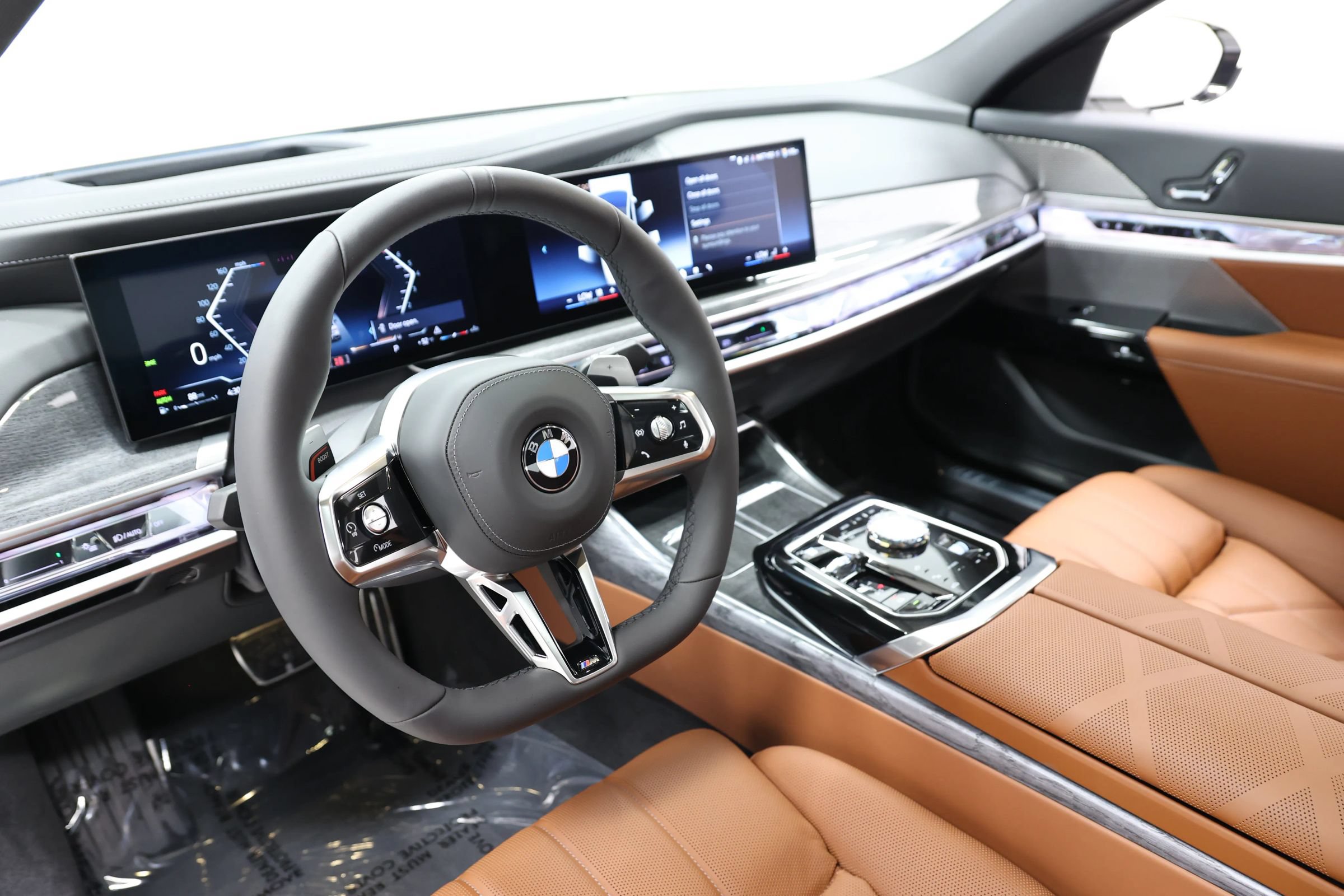 Used 2025 BMW 740i xDrive w/ Executive Package AWD/4WD image 2
