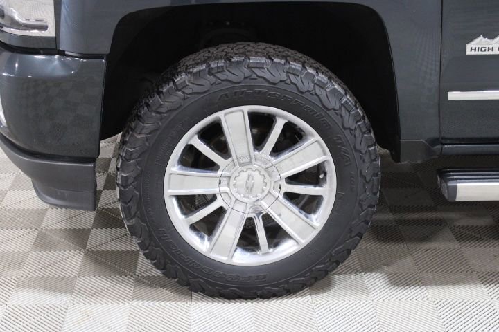 Used 2017 Chevrolet Silverado 1500 High Country image 43