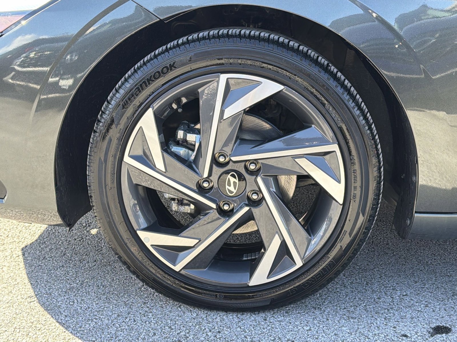 Certified 2025 Hyundai Elantra SEL image 12