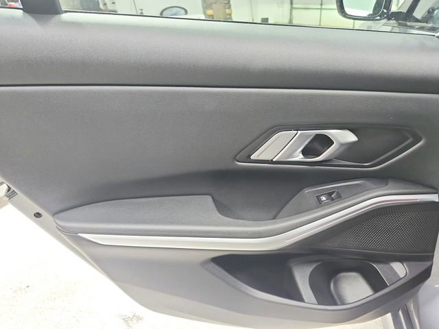 Used 2023 BMW 330i Sedan w/ Driving Assistance Package image 35