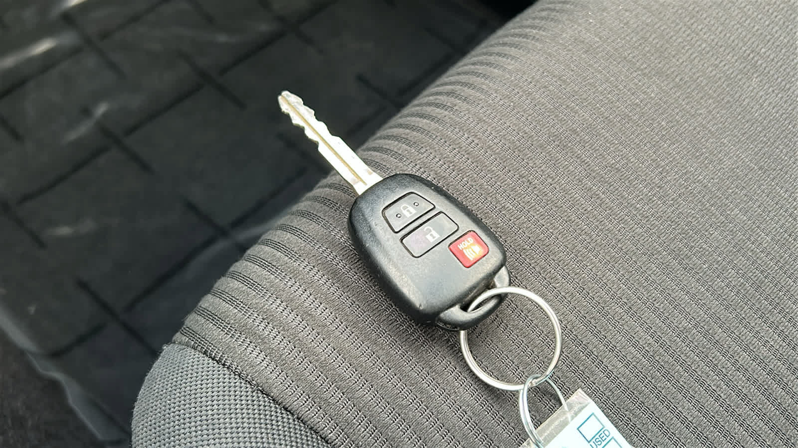 Used 2016 Toyota RAV4 LE AWD/4WD image 29