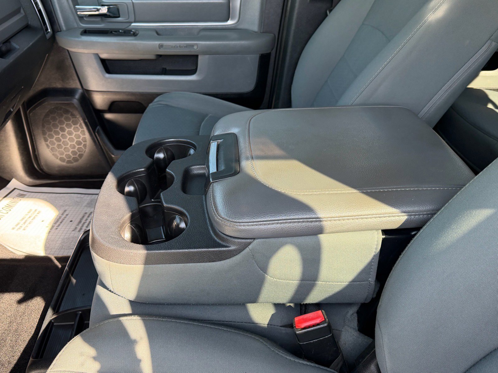 Used 2016 RAM 2500 SLT w/ Protection Group image 31