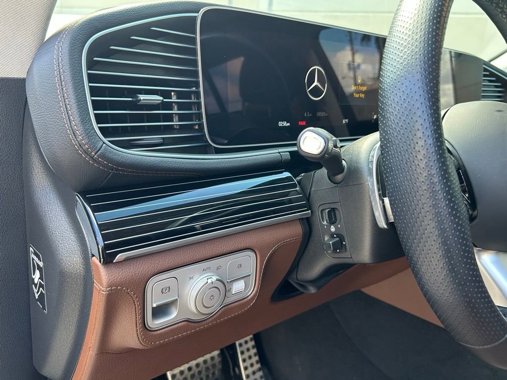 Used 2024 Mercedes-Benz GLS 580 4MATIC w/ Warmth & Comfort Package image 17