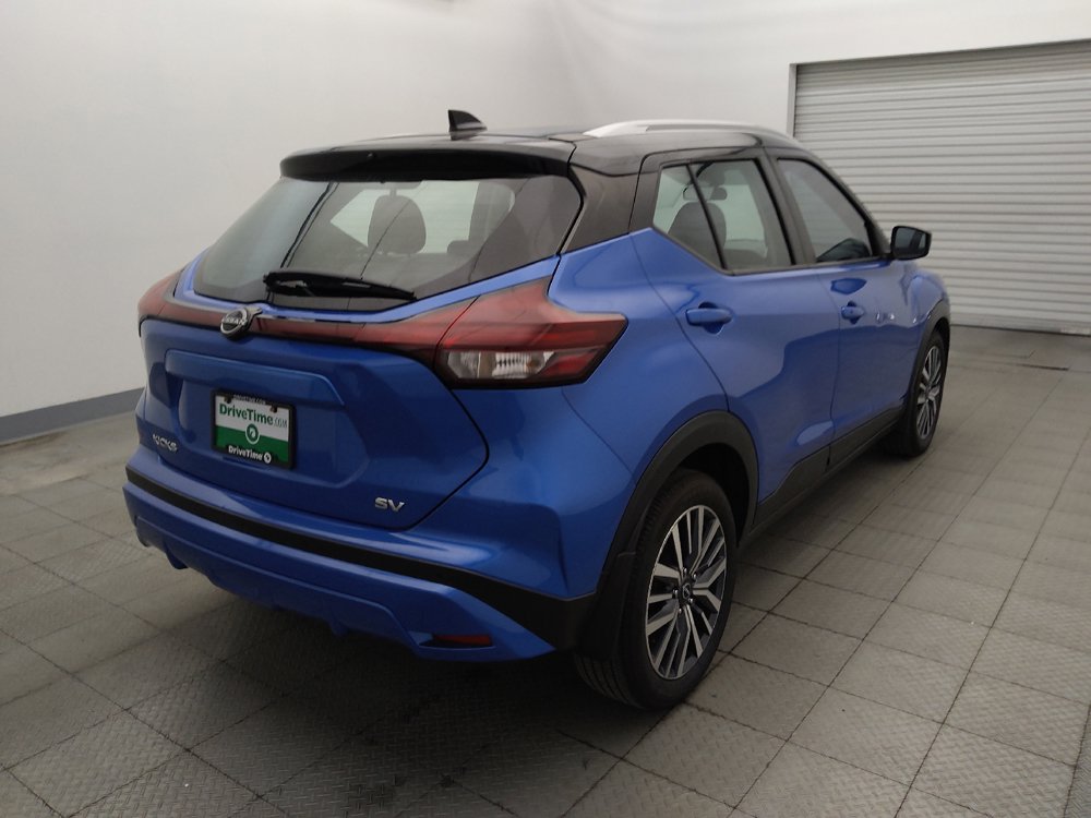 Used 2023 Nissan Kicks SV FWD image 9