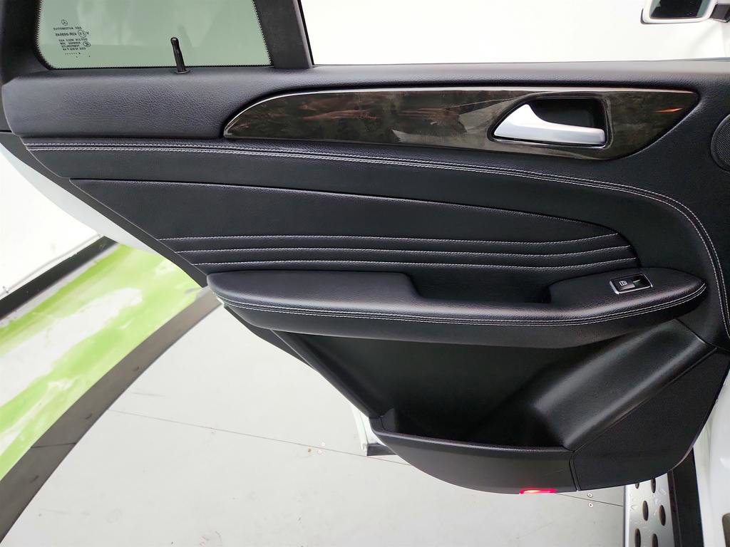 Used 2015 Mercedes-Benz ML 400 4MATIC image 26