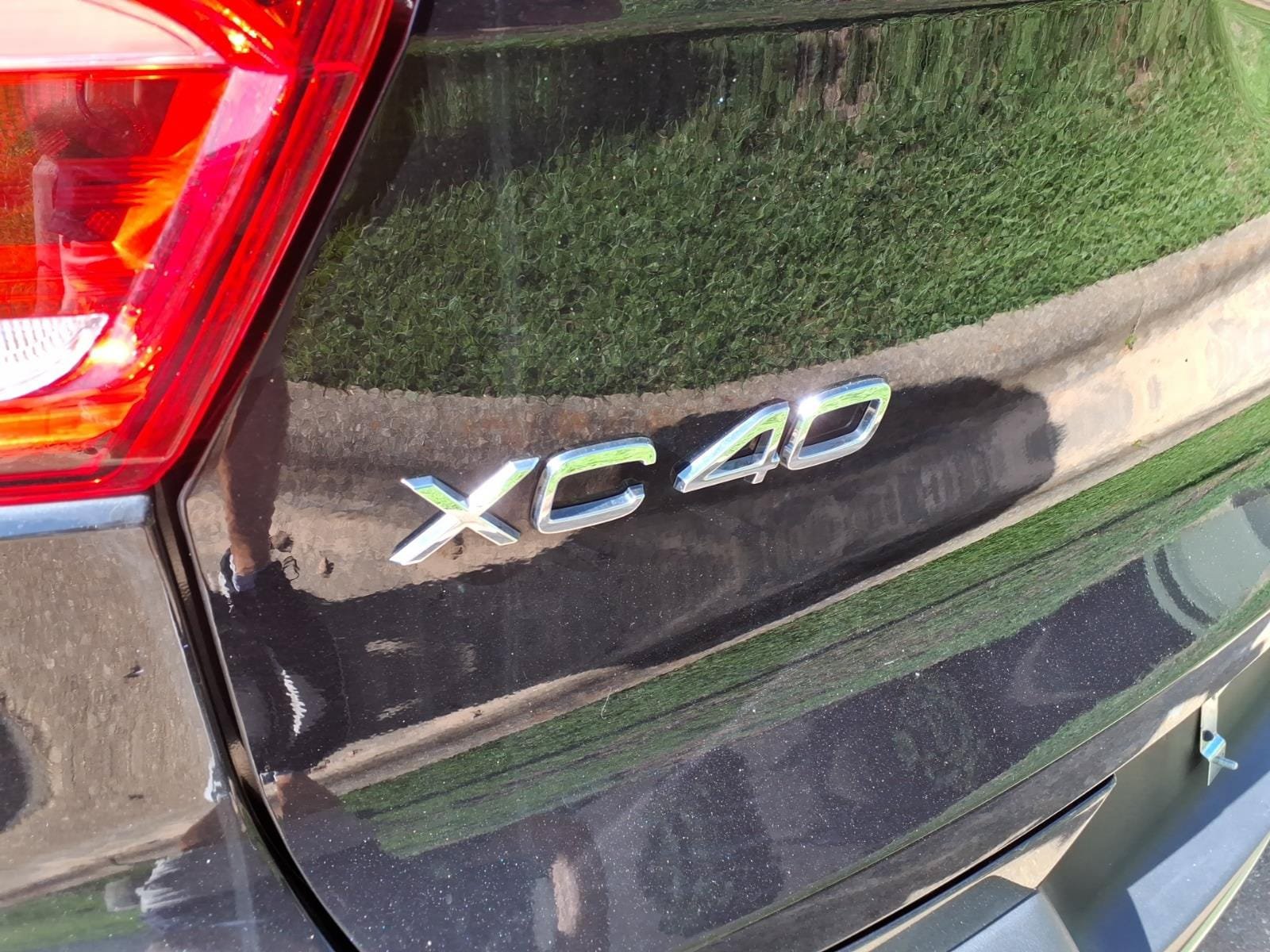 Used 2023 Volvo XC40 B5 Plus w/ Protection Package Premier AWD/4WD image 11