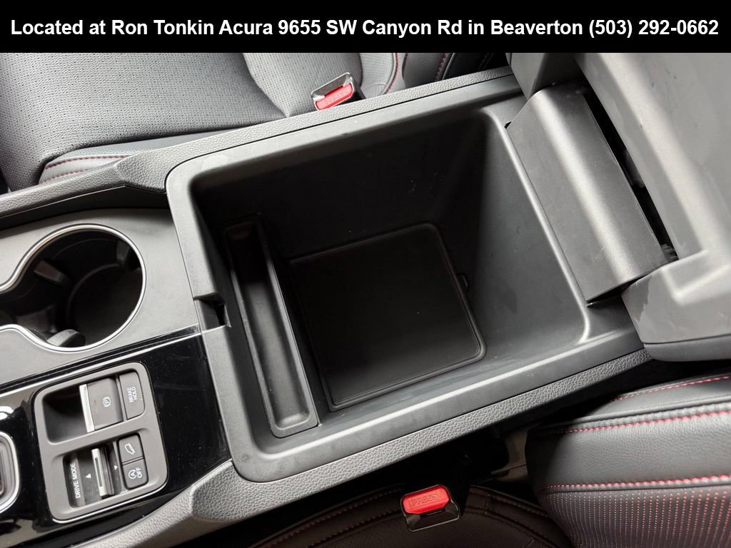 Used 2025 Honda Pilot Black Edition image 28