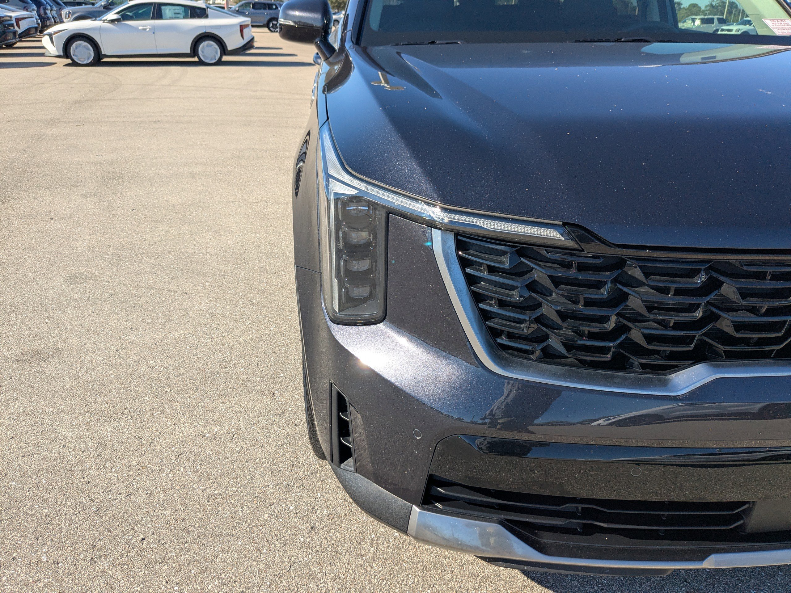 Certified 2025 Kia Sorento S w/ Panoramic Sunroof Package image 12