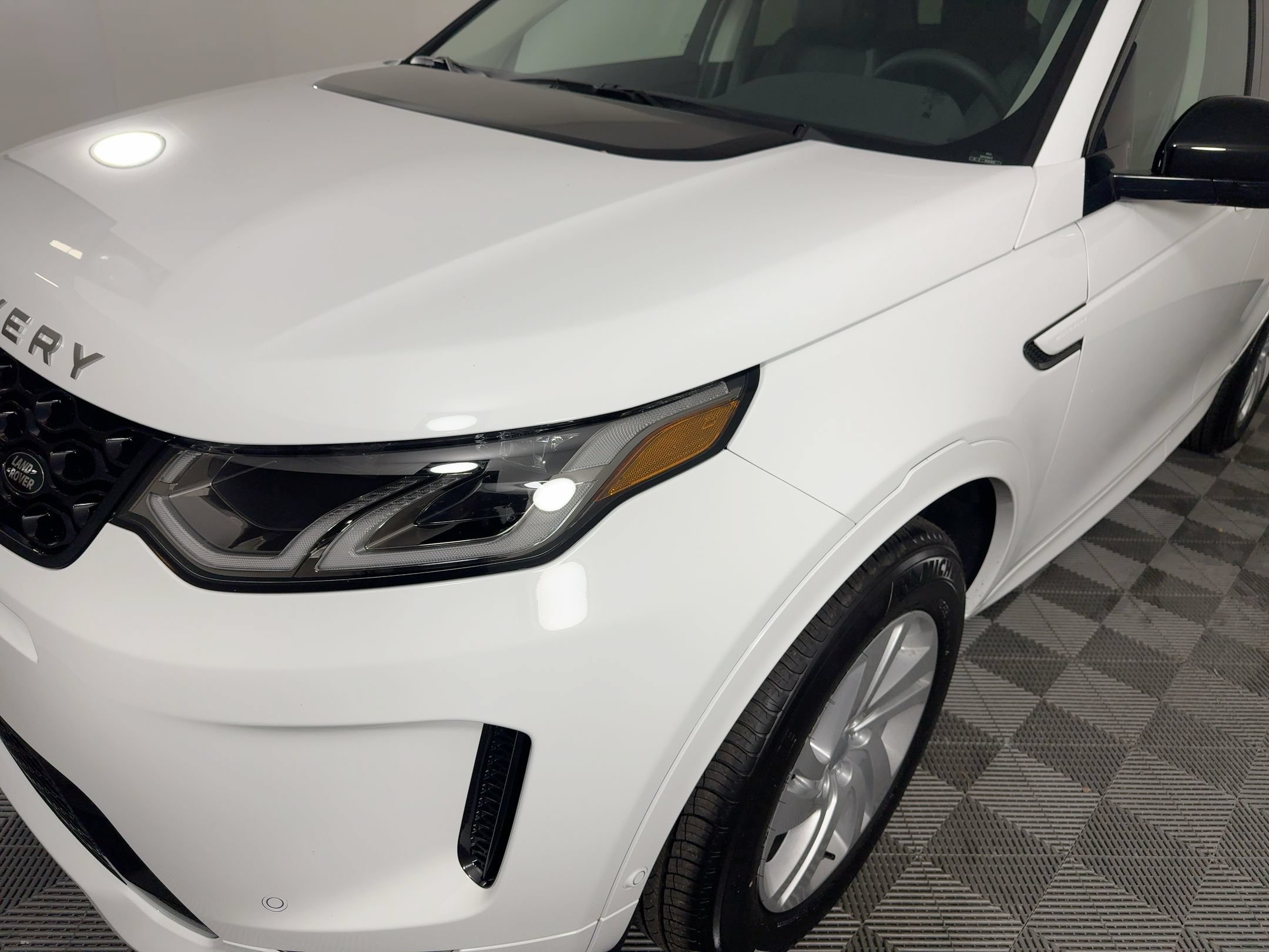 Used 2025 Land Rover Discovery Sport S AWD/4WD image 11