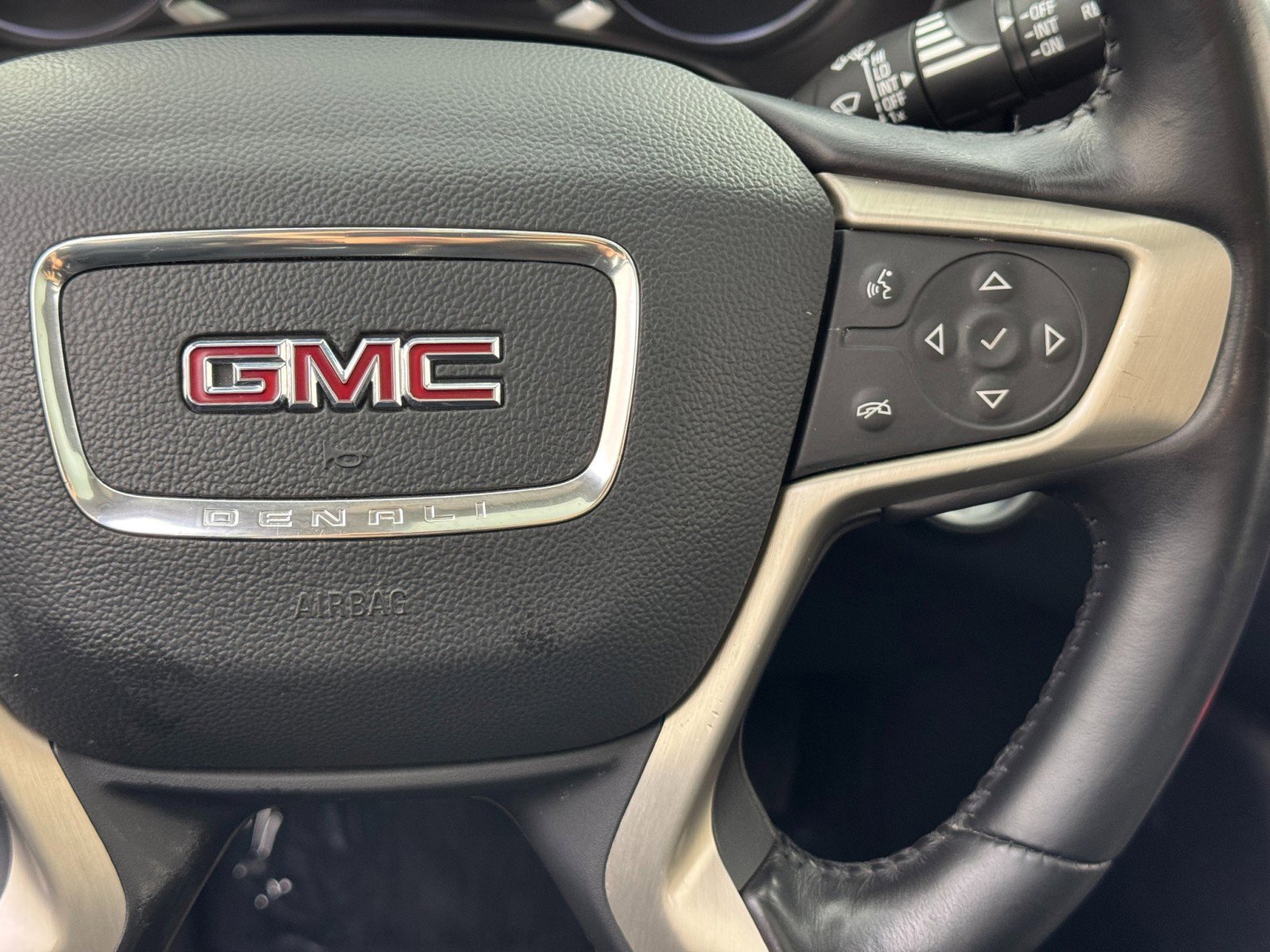 Used 2020 GMC Terrain Denali w/ GMC Pro Grade Package image 23