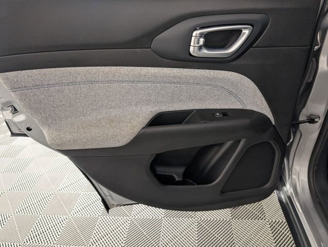 Used 2023 Jeep Compass Sport AWD/4WD image 26