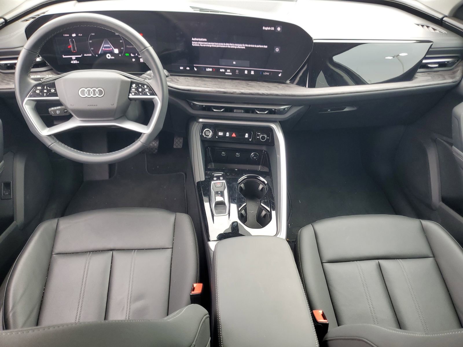 Used 2025 Audi Q5 Premium w/ Convenience Package image 11