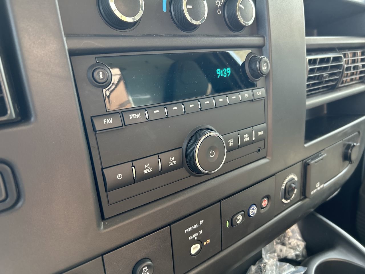 New 2025 Chevrolet Express 3500 w/ Power Convenience Package RWD image 23