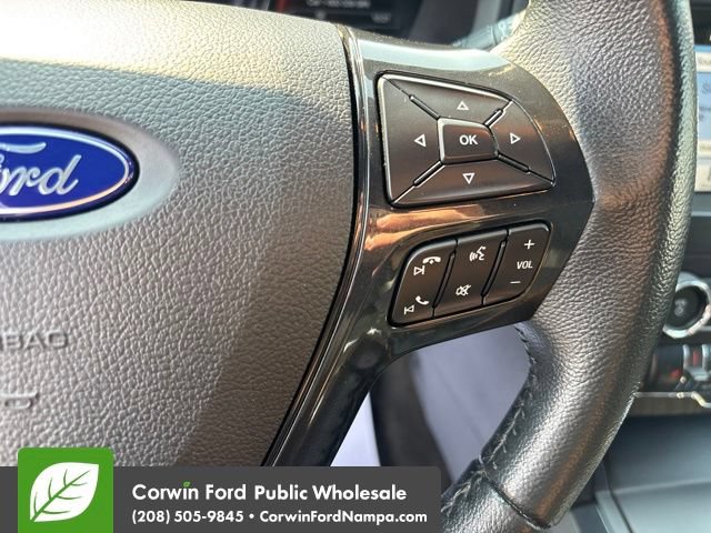 Used 2018 Ford Explorer XLT w/ Equipment Group 202A AWD/4WD image 18