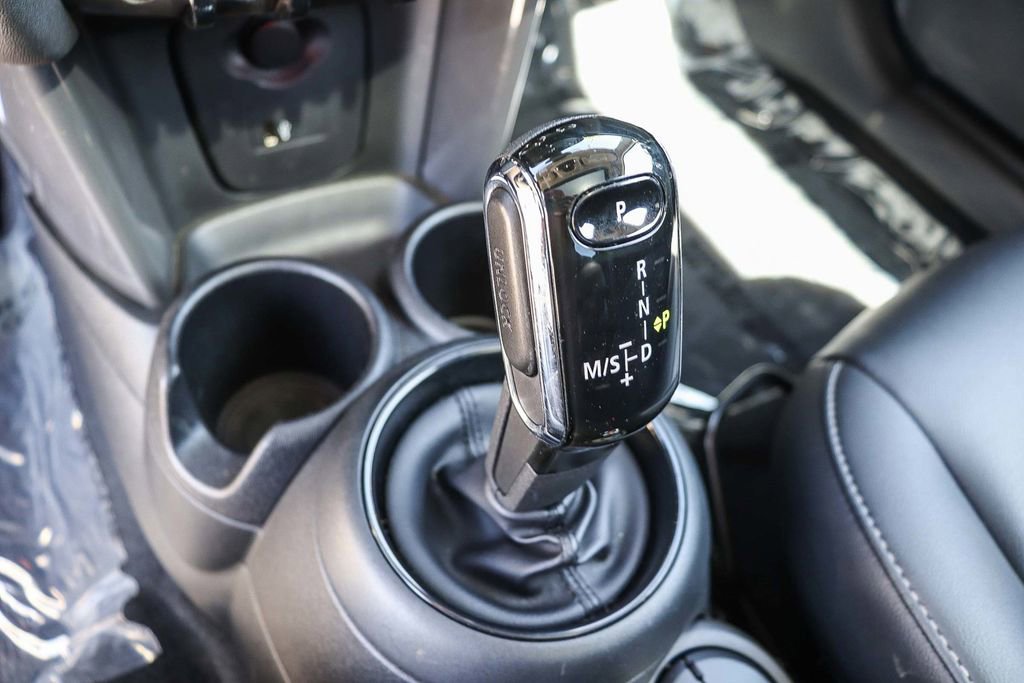 Used 2020 MINI Cooper 2-Door Hardtop FWD image 24