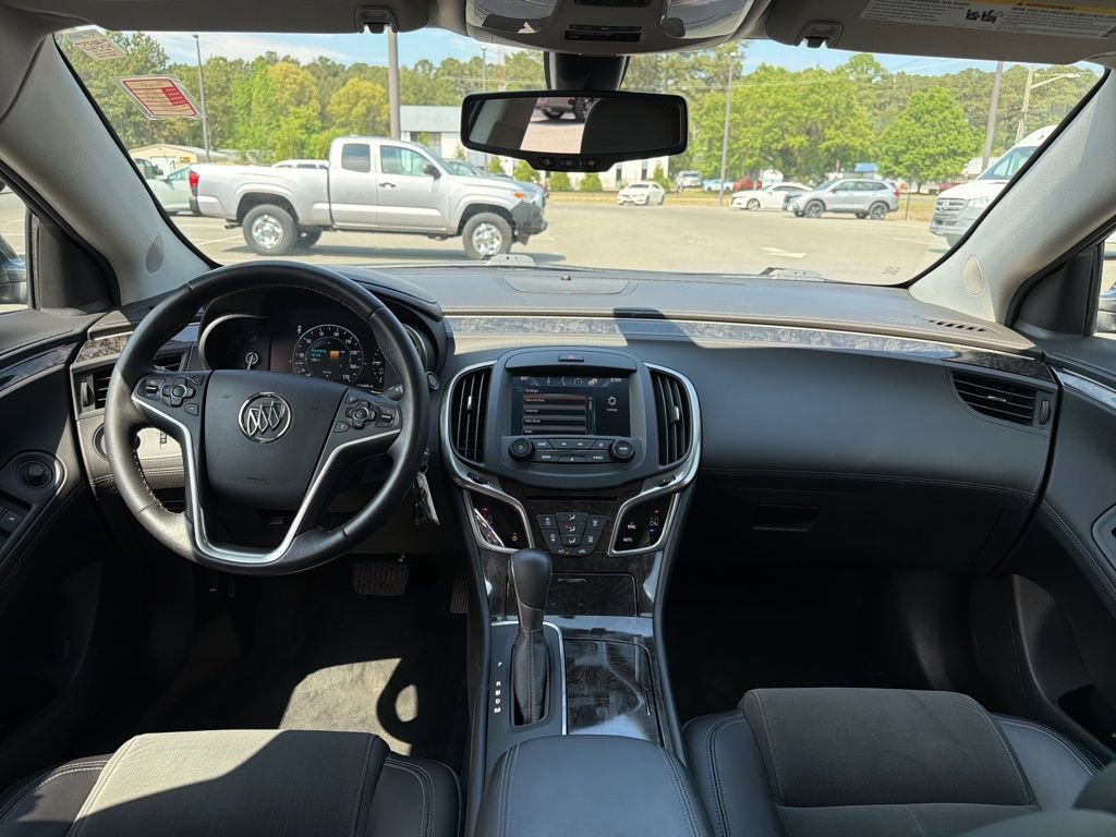 Used 2016 Buick LaCrosse FWD image 8
